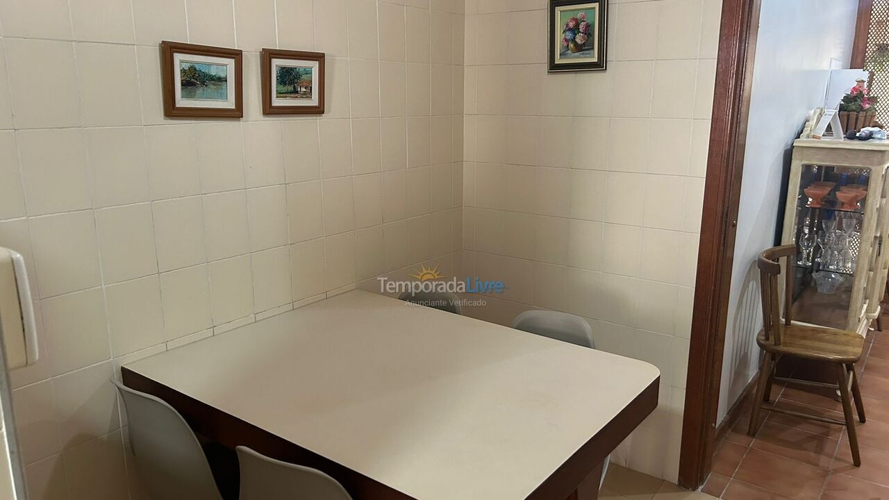 Apartamento para alquiler de vacaciones em Guarujá (Pitangueiras)