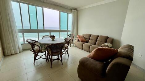 LARGE APARTMENT WITH THE BEST SEA VIEW IN ITAPEMA