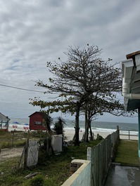 House in Ingleses 30 meters from the sand