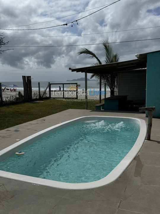 Casa para aluguel de temporada em Florianopolis (Praia dos Ingleses)