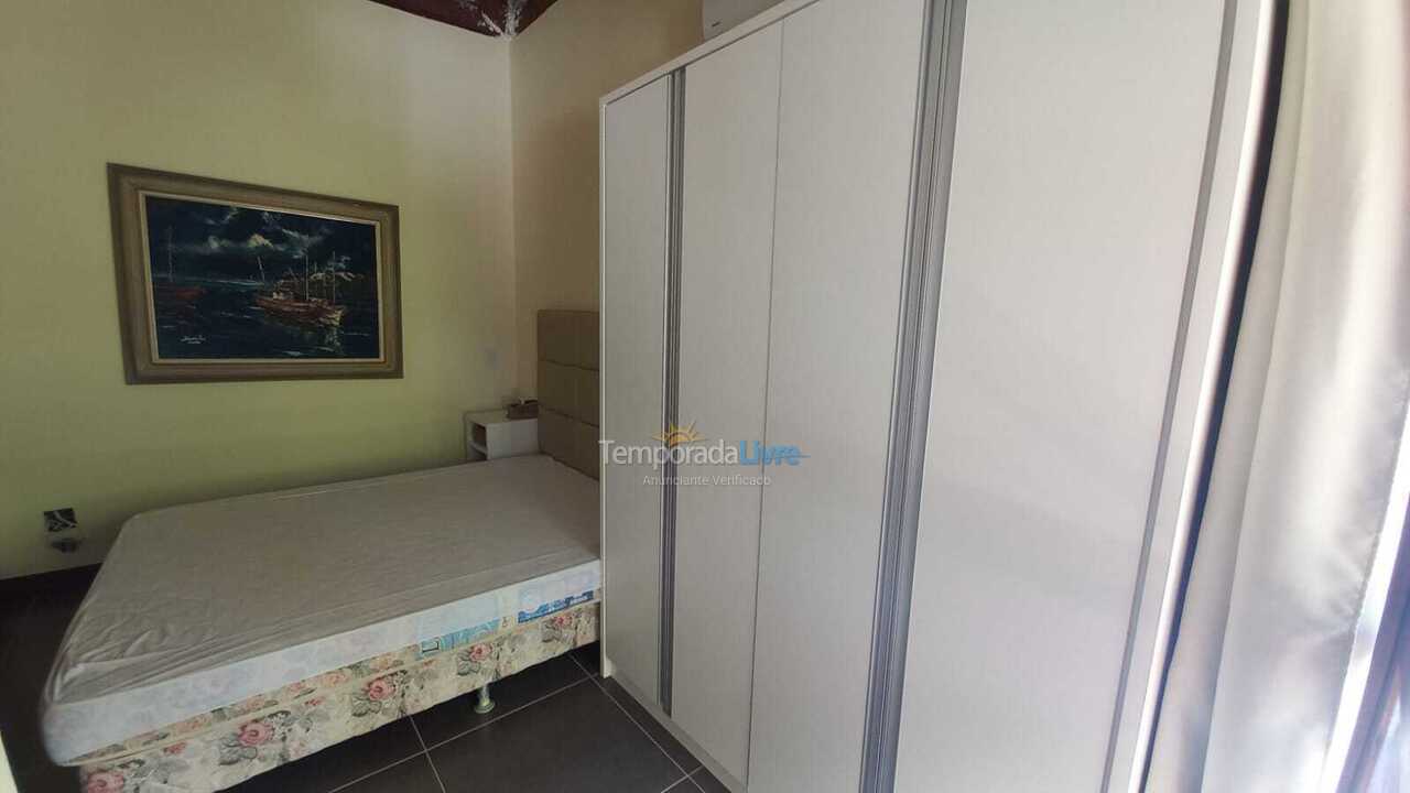 Apartamento para aluguel de temporada em Camaçari (Praia de Itacimirim)