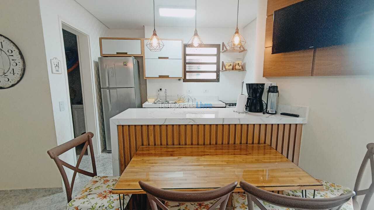 Apartamento para alquiler de vacaciones em Ubatuba (Praia das Toninhas)