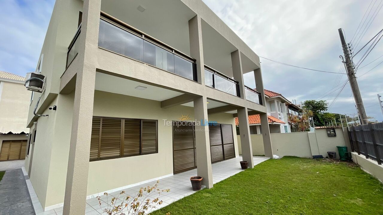 Casa para aluguel de temporada em Florianopolis (Canasvieiras)