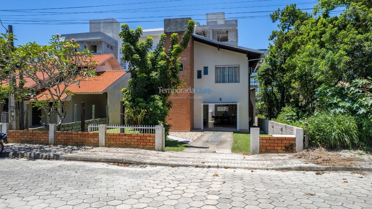 Casa para aluguel de temporada em Bombinhas (Mariscal)