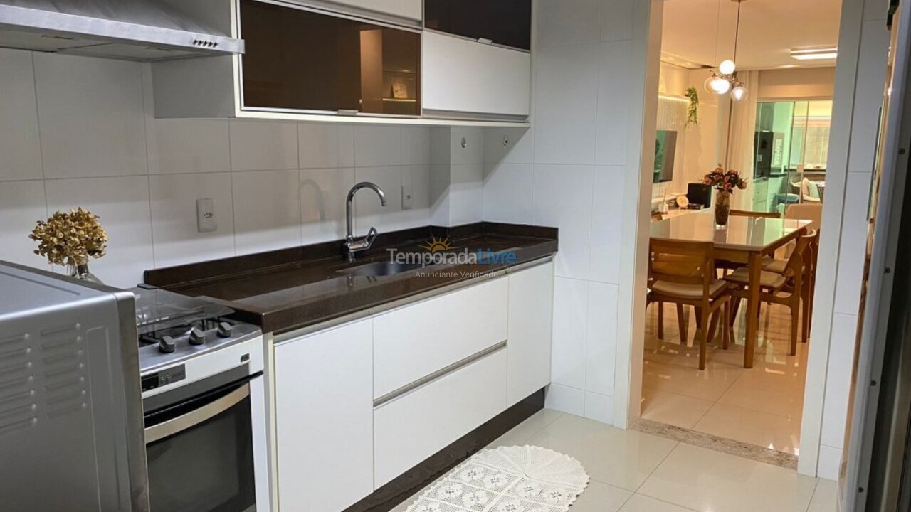 Apartamento para alquiler de vacaciones em Bombinhas (Praia de Bombas)