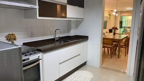 APARTAMENTO EN BOMBAS - A 50M DEL MAR - 03 SUITES - ALTO ESTÁNDAR