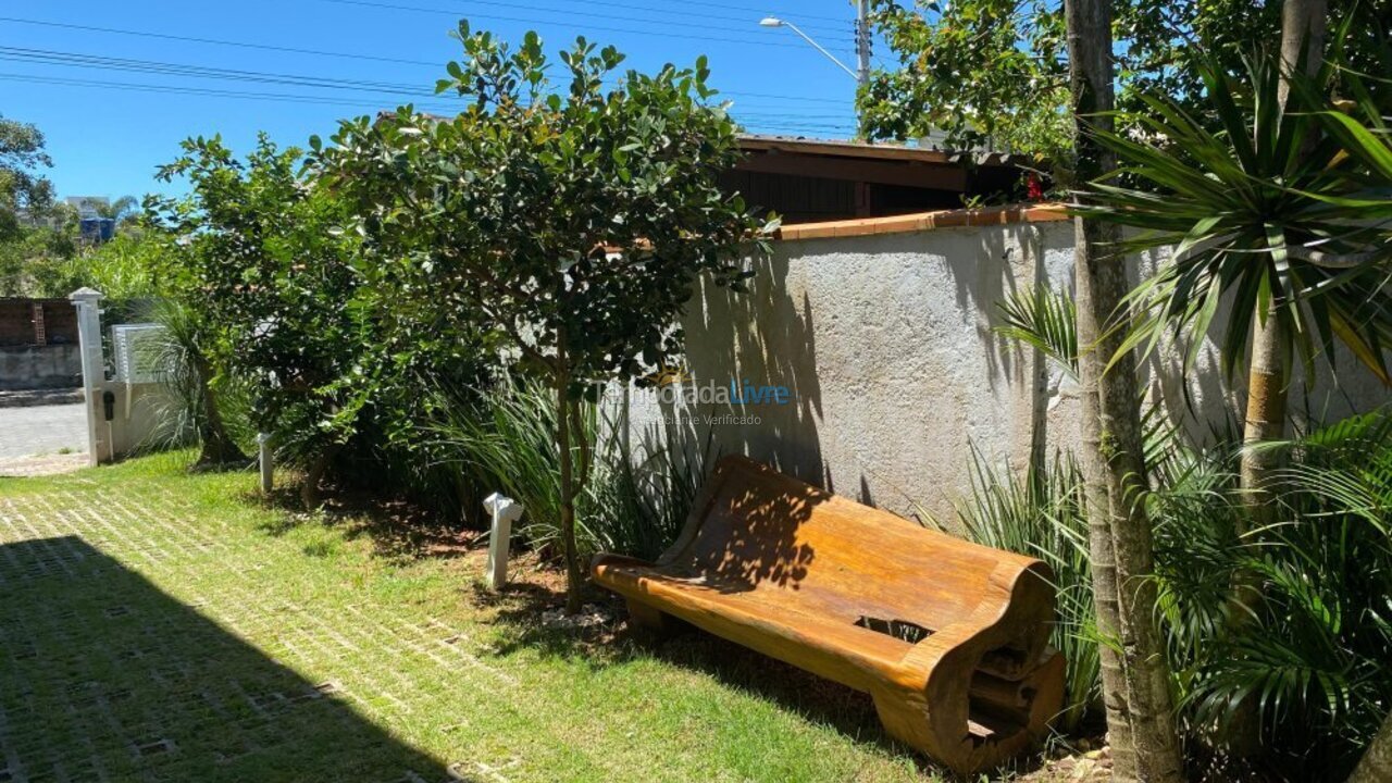 Casa para aluguel de temporada em Bombinhas (Mariscal)