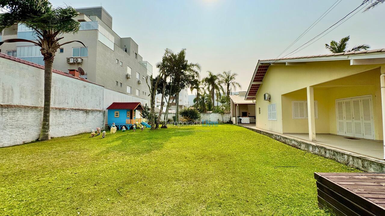 Casa para alquiler de vacaciones em Bombinhas (Mariscal)