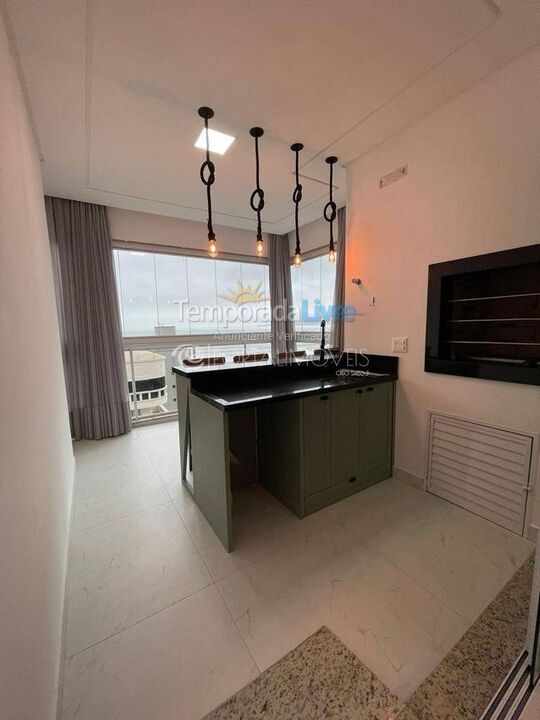 Apartamento para aluguel de temporada em Itapema (Meia Praia)