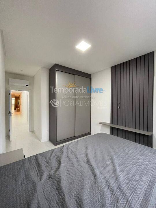 Apartamento para aluguel de temporada em Itapema (Meia Praia)