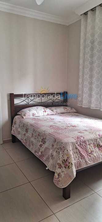 Apartamento para aluguel de temporada em Guarujá (Pitangueiras)