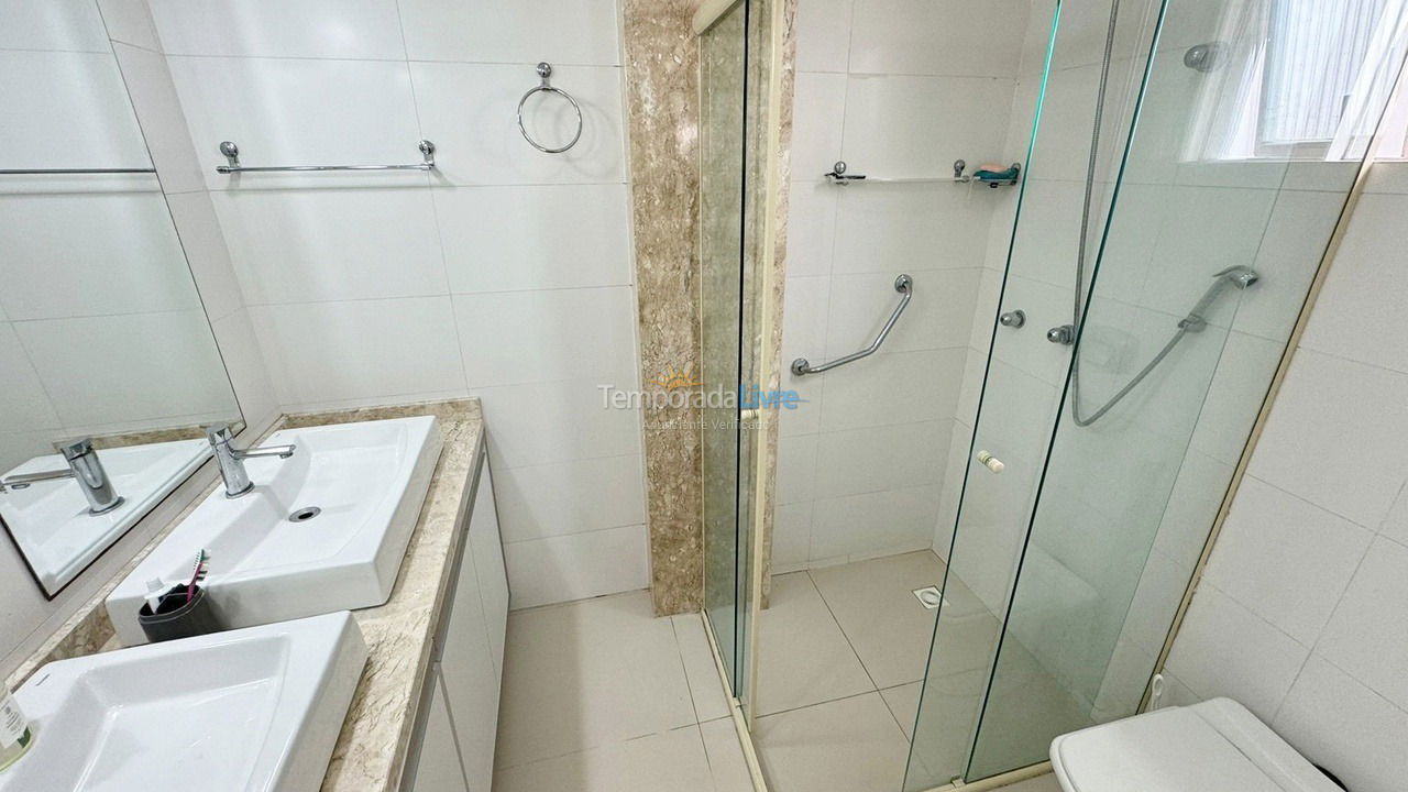 Apartamento para aluguel de temporada em Balneário Camboriú (Praia Central)