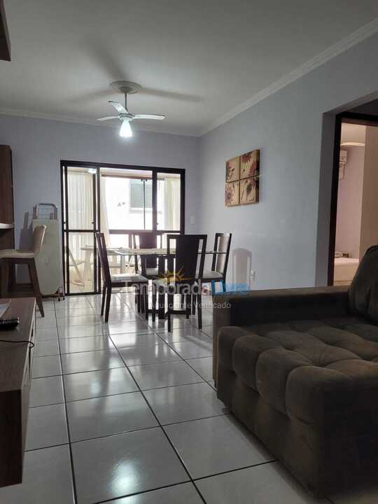 Apartamento para aluguel de temporada em Itapema (Meia Praia)