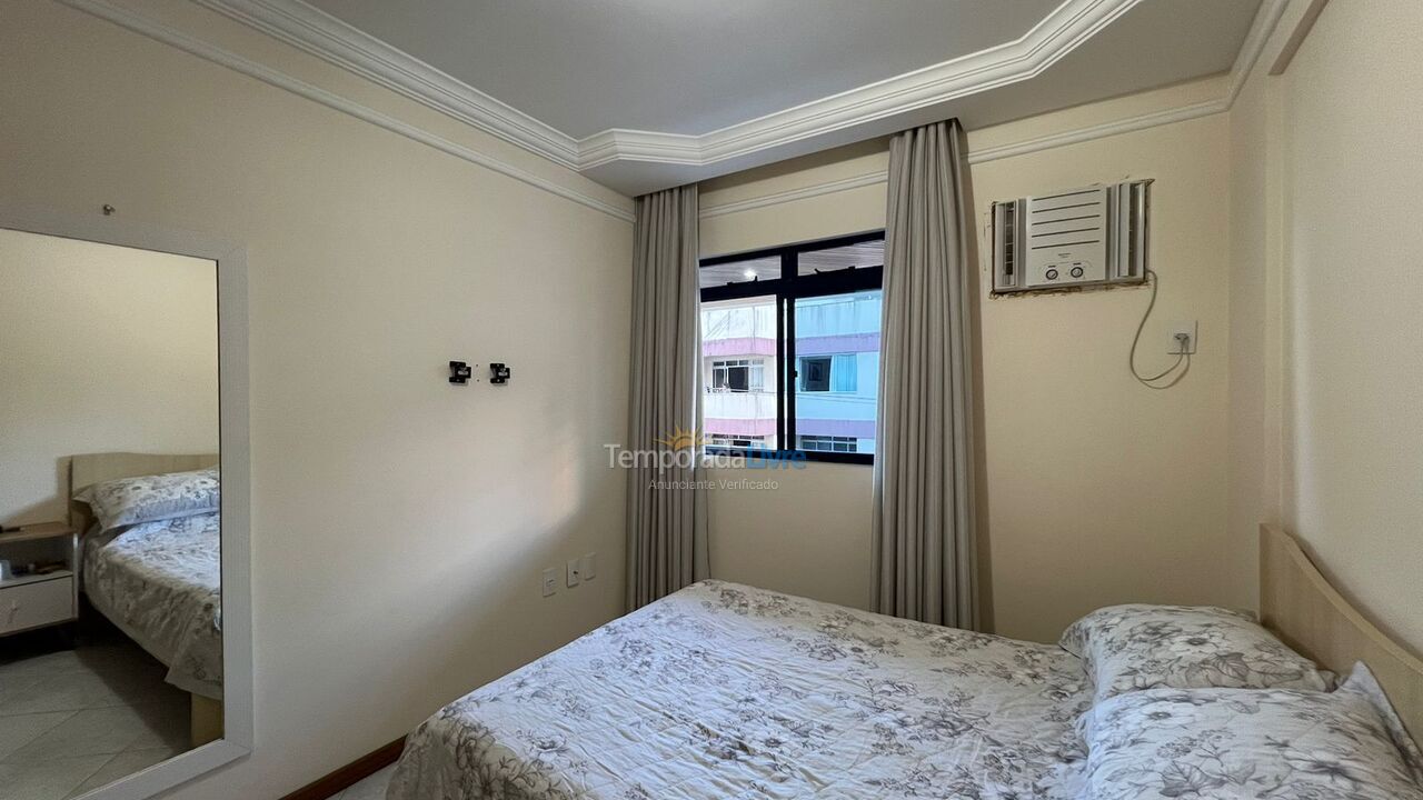 Apartamento para aluguel de temporada em Itapema (Meia Praia)