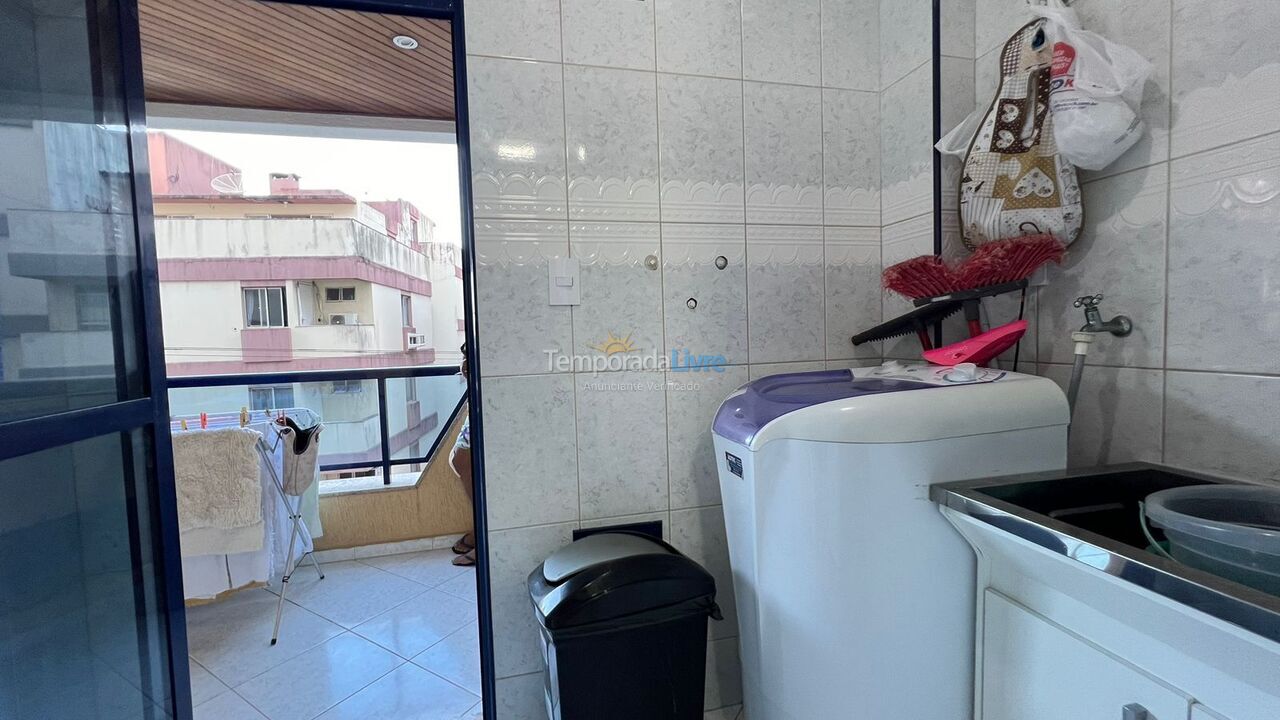 Apartamento para aluguel de temporada em Itapema (Meia Praia)