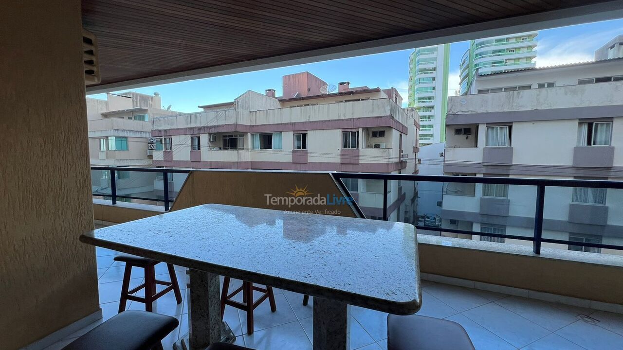 Apartamento para aluguel de temporada em Itapema (Meia Praia)