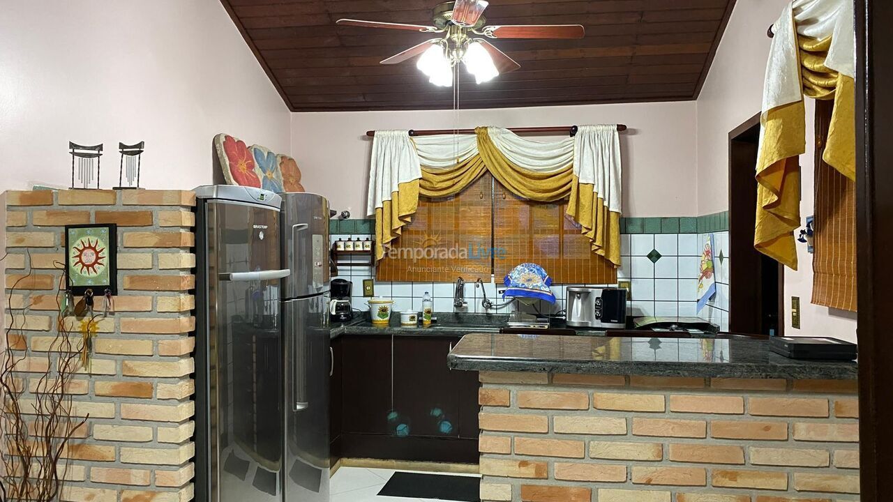 House for vacation rental in Bertioga (Condominio Morada da Praia)