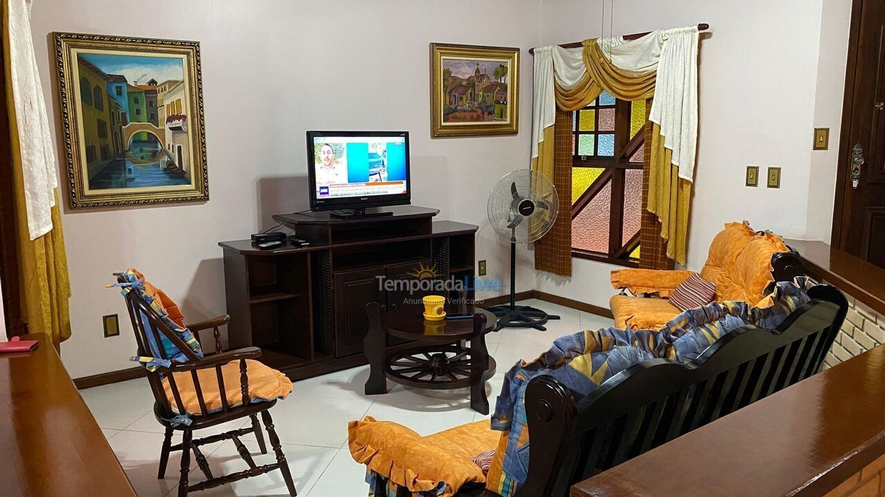 Casa para alquiler de vacaciones em Bertioga (Condominio Morada da Praia)