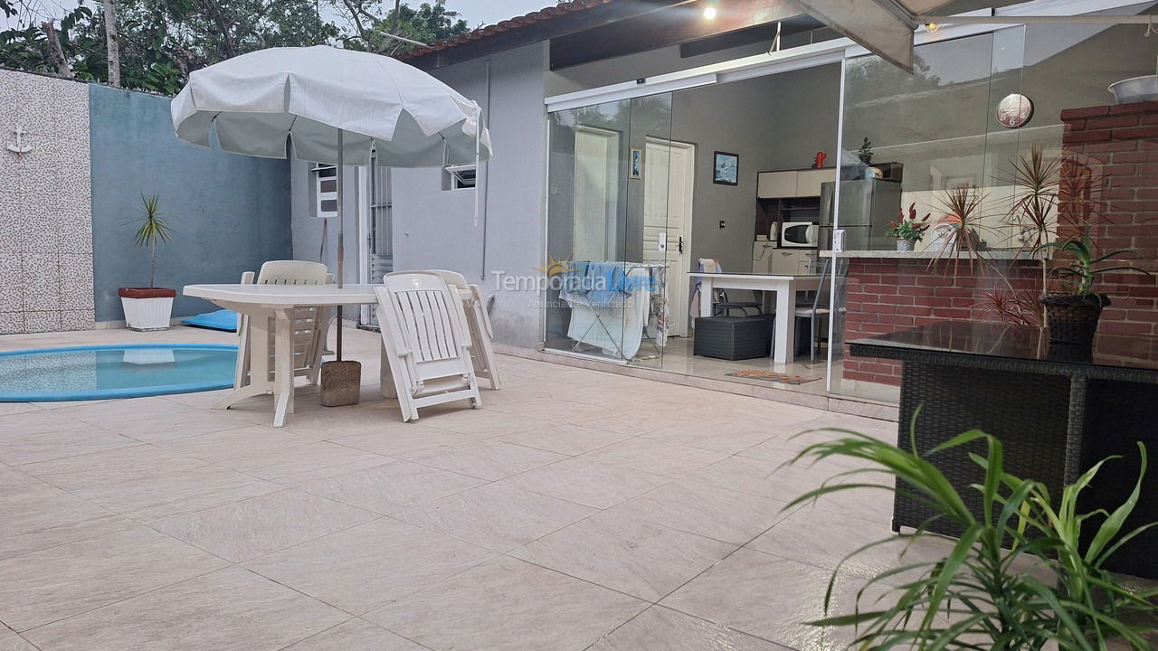 Casa para alquiler de vacaciones em Bertioga (Indaiá)