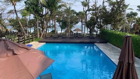 House in a condominium on Juquehy beach avenue