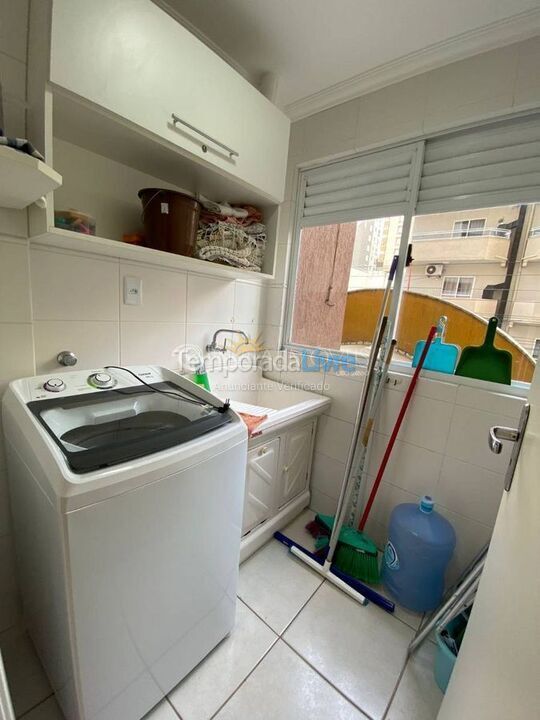 Apartamento para aluguel de temporada em Itapema (Meia Praia)