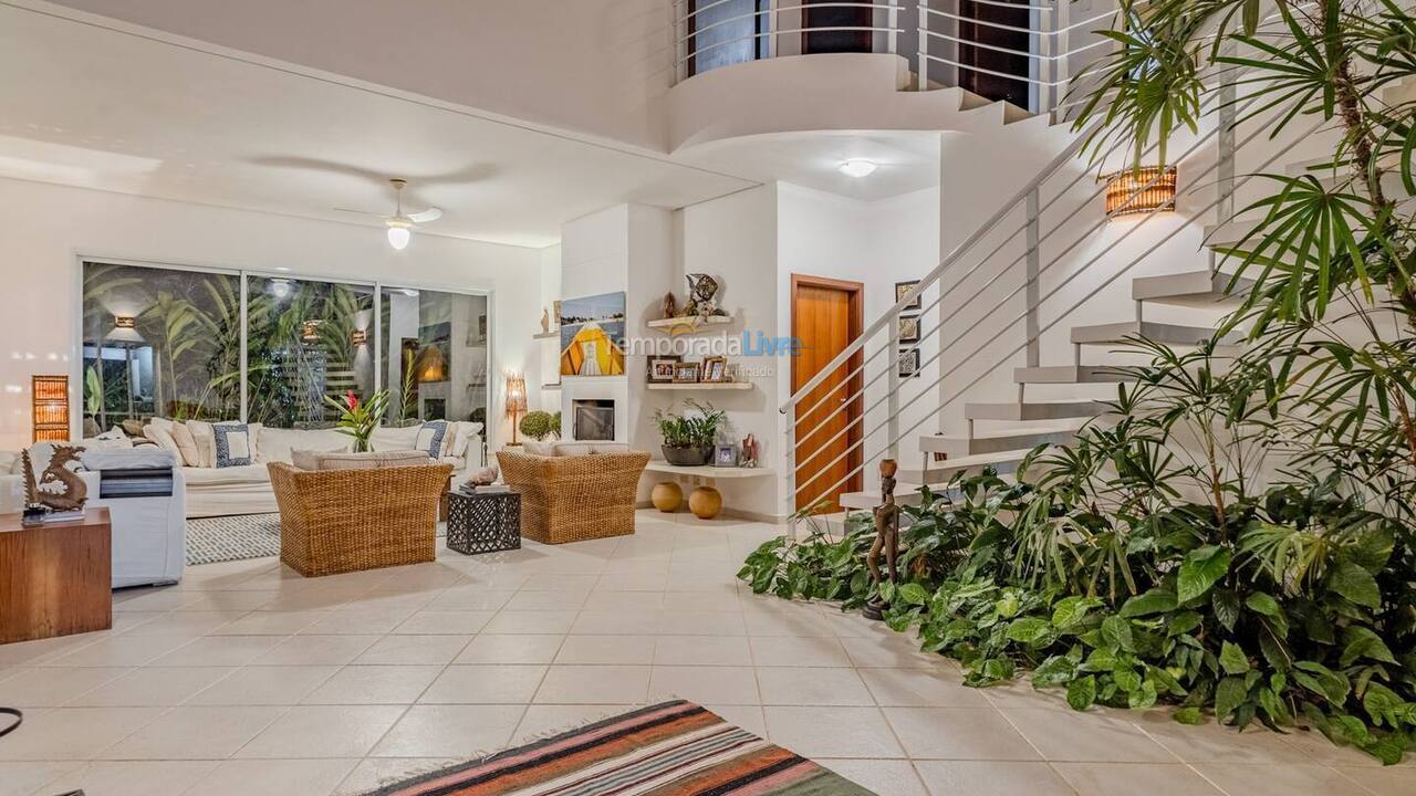 House for vacation rental in São Sebastião (Praia da Baleia)