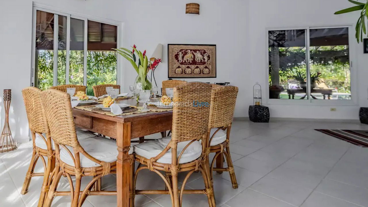 Casa para aluguel de temporada em São Sebastião (Praia da Baleia)