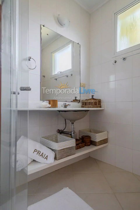 House for vacation rental in São Sebastião (Praia da Baleia)