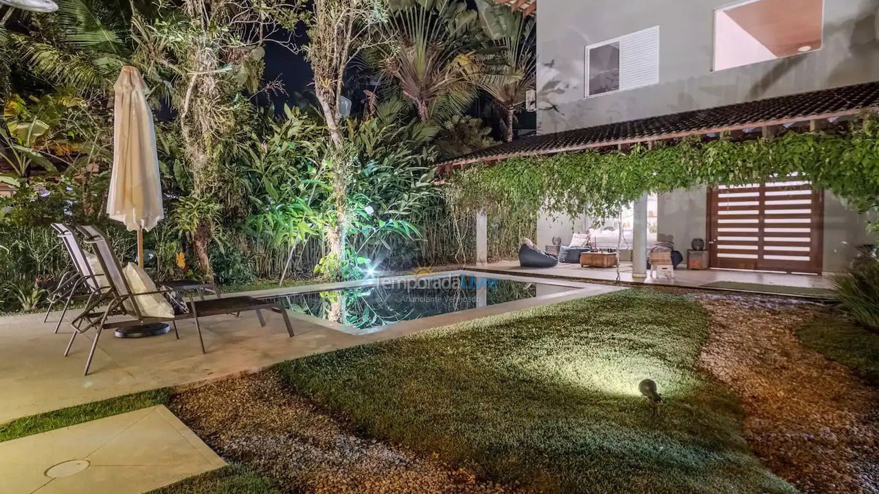 House for vacation rental in São Sebastião (Praia da Baleia)