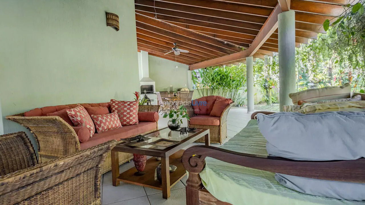 Casa para aluguel de temporada em São Sebastião (Praia da Baleia)