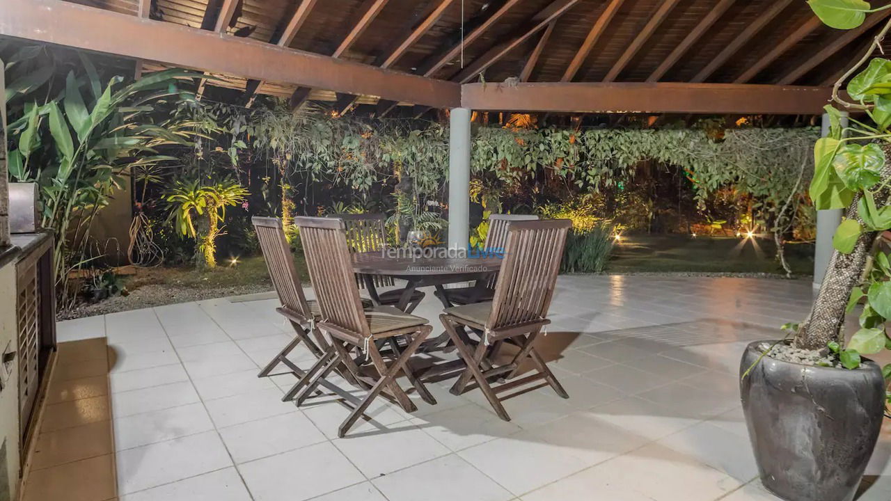 House for vacation rental in São Sebastião (Praia da Baleia)