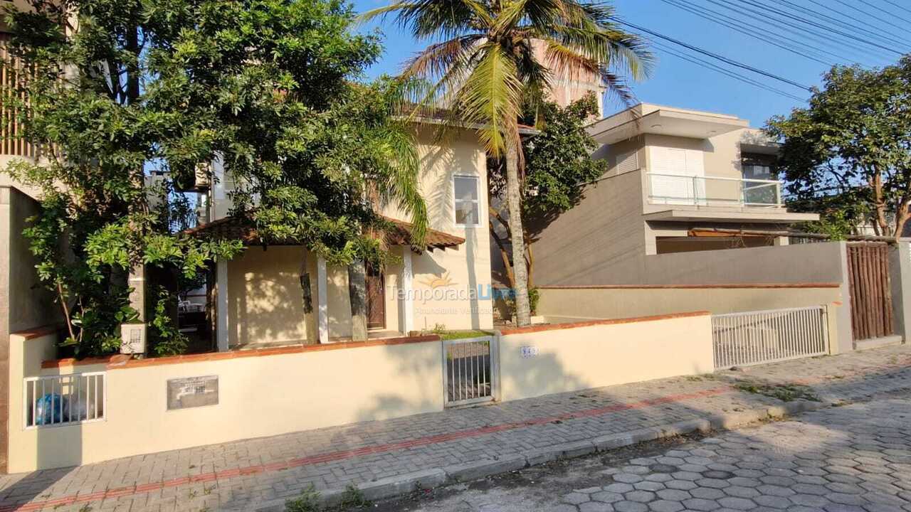 Casa para alquiler de vacaciones em Bombinhas (Mariscal)