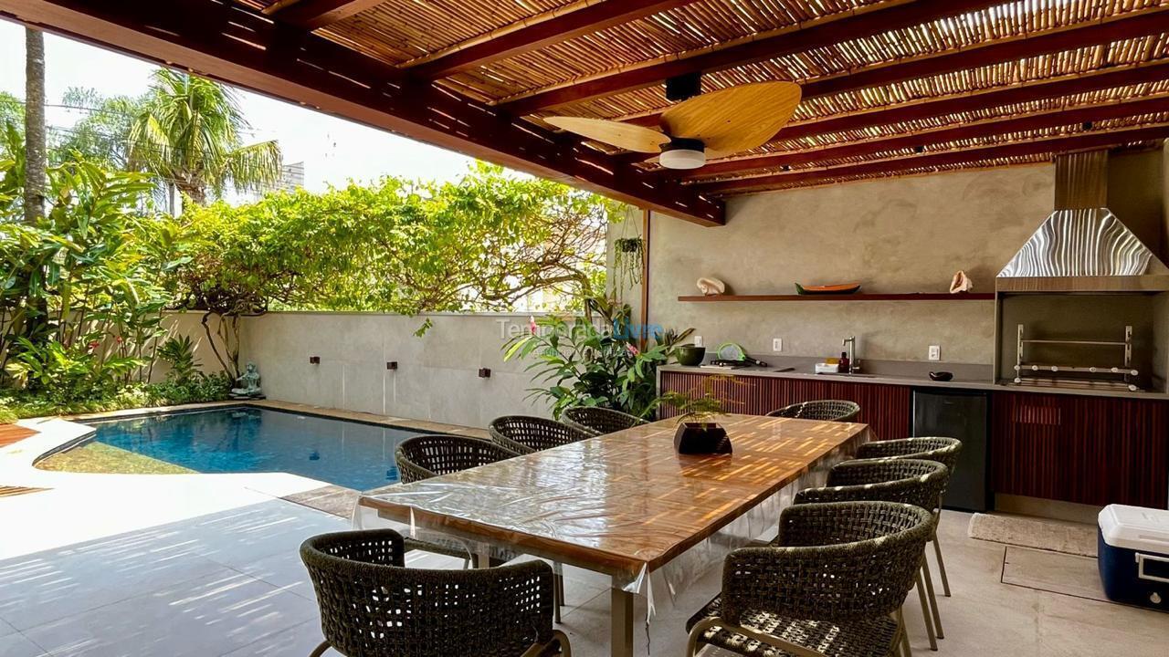 House for vacation rental in São Sebastião (Praia da Baleia)