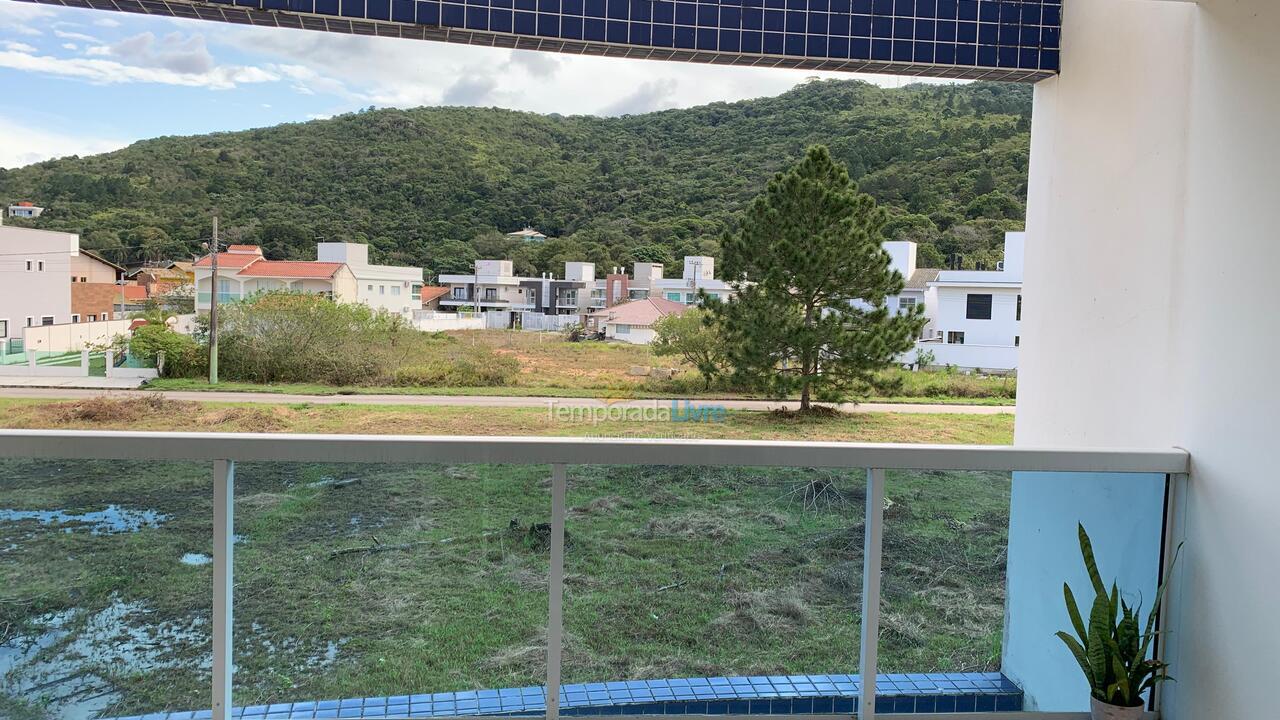 Apartamento para alquiler de vacaciones em Governador Celso Ramos (Praia de Palmas)