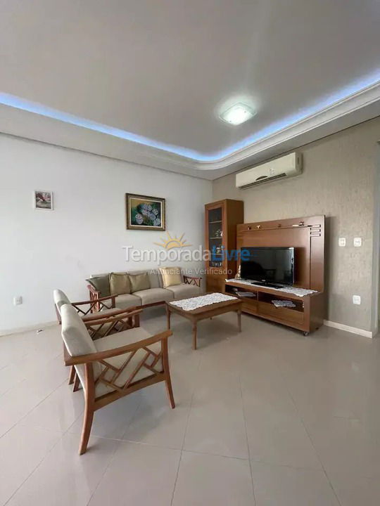 Apartment for vacation rental in Itapema (Meia Praia)