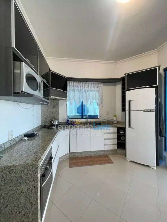 Apartment for vacation rental in Itapema (Meia Praia)