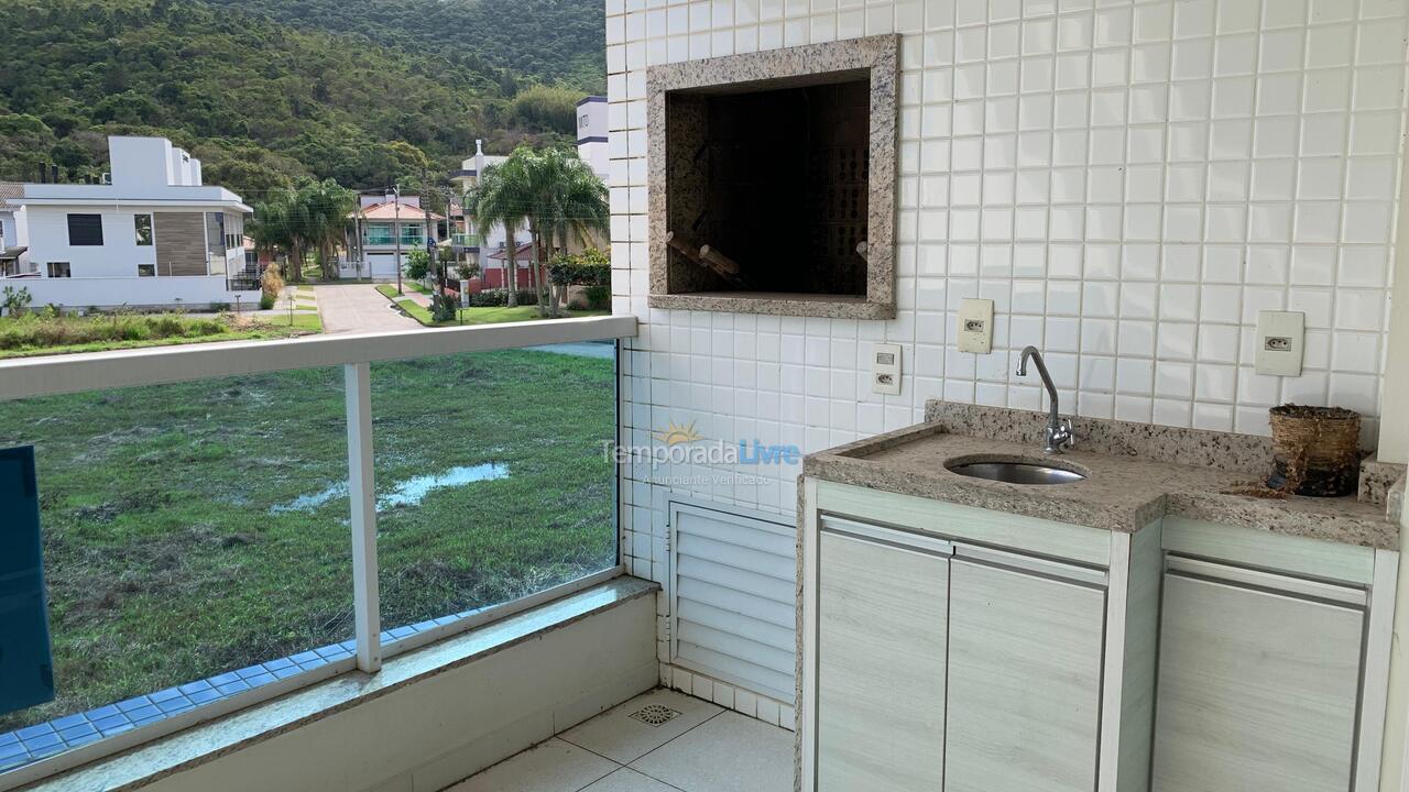 Apartamento para alquiler de vacaciones em Governador Celso Ramos (Praia de Palmas)