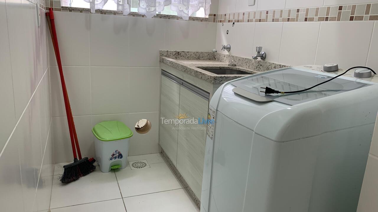 Apartamento para alquiler de vacaciones em Governador Celso Ramos (Praia de Palmas)