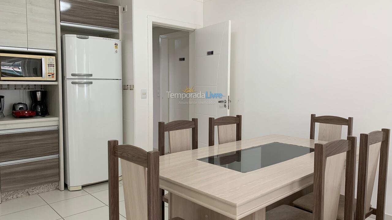 Apartment for vacation rental in Governador Celso Ramos (Praia de Palmas)