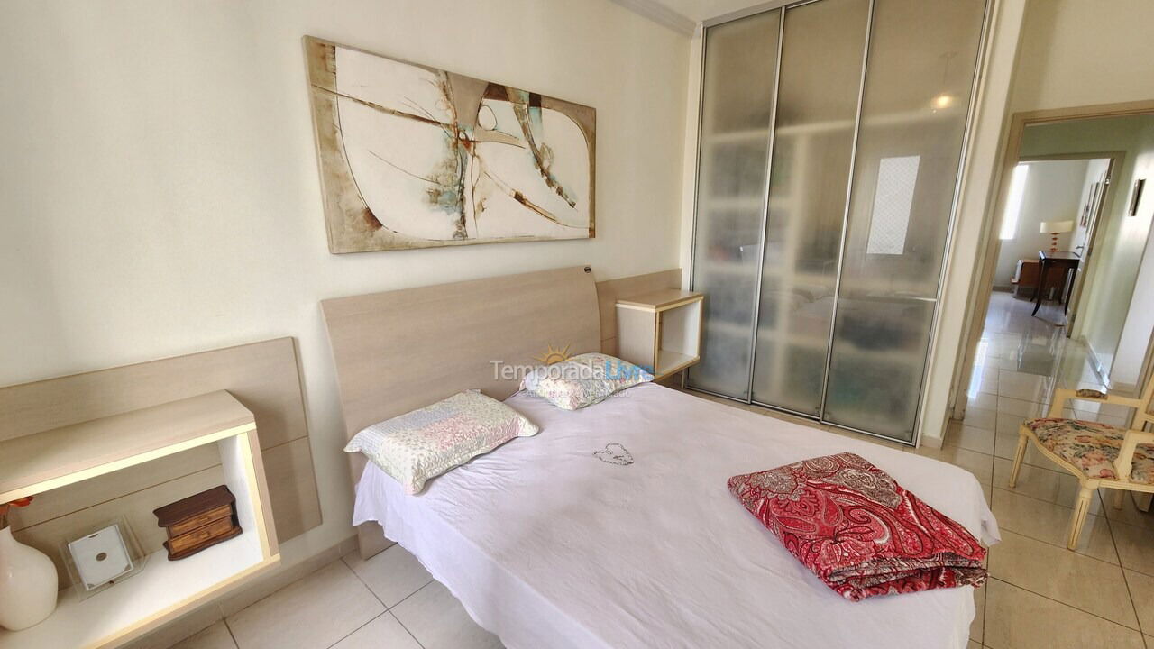 Apartamento para aluguel de temporada em Guarujá (Pitangueiras)