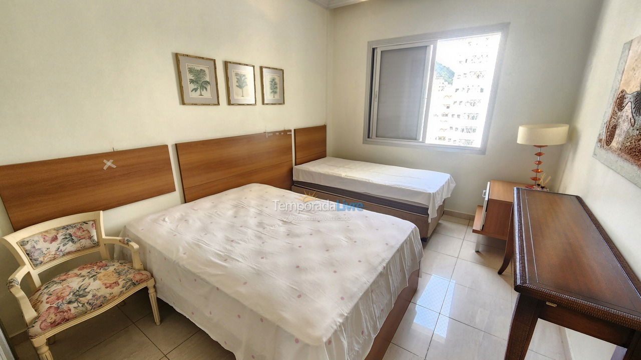 Apartment for vacation rental in Guarujá (Pitangueiras)