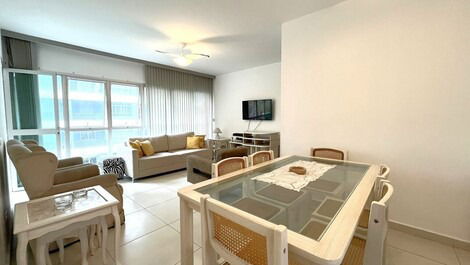 Apartment on the Pitangueiras Beach Boardwalk - Air Cond - 8 People