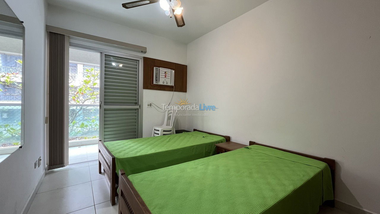 Apartment for vacation rental in Guarujá (Pitangueiras)