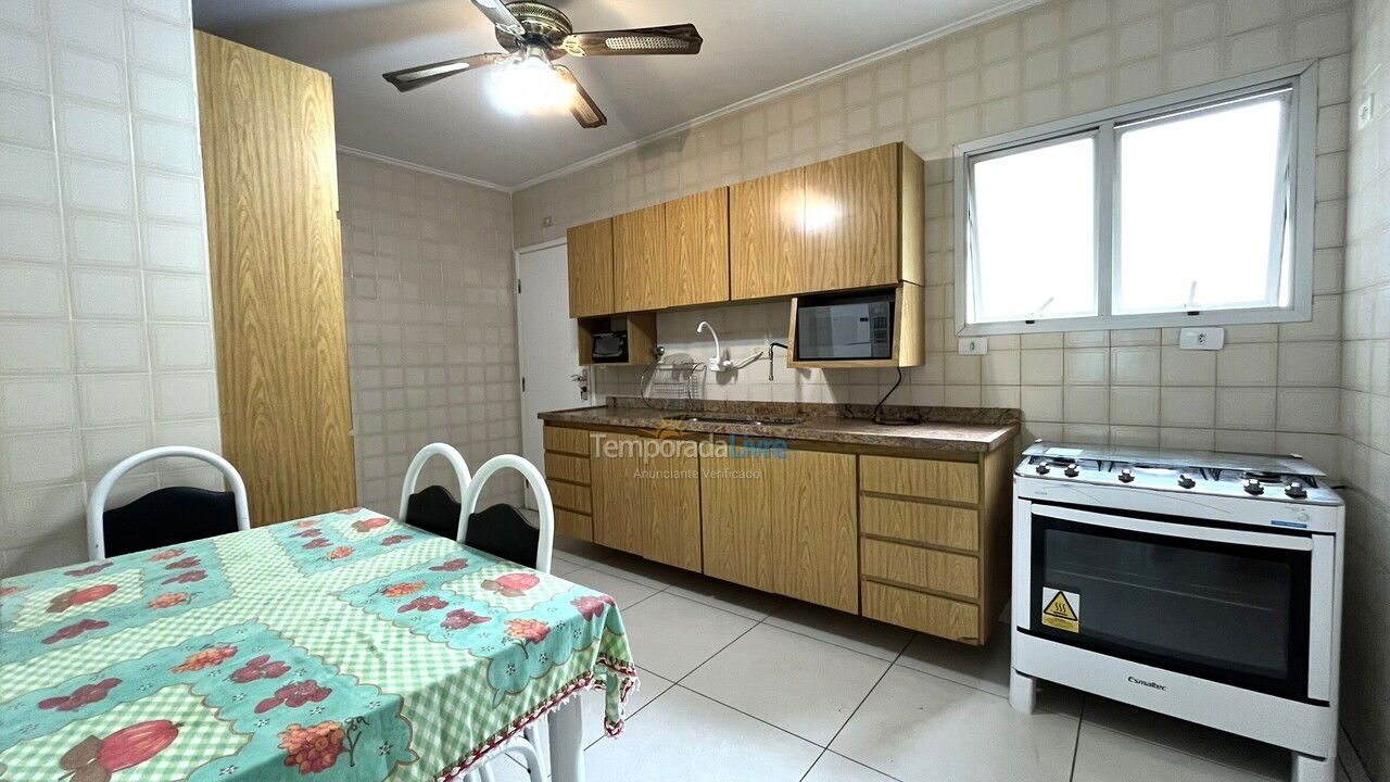 Apartment for vacation rental in Guarujá (Pitangueiras)