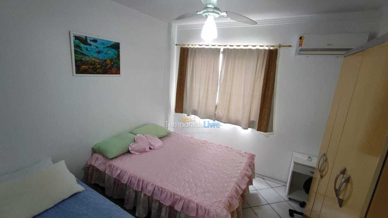 Apartamento para aluguel de temporada em Itapema (Meia Praia)