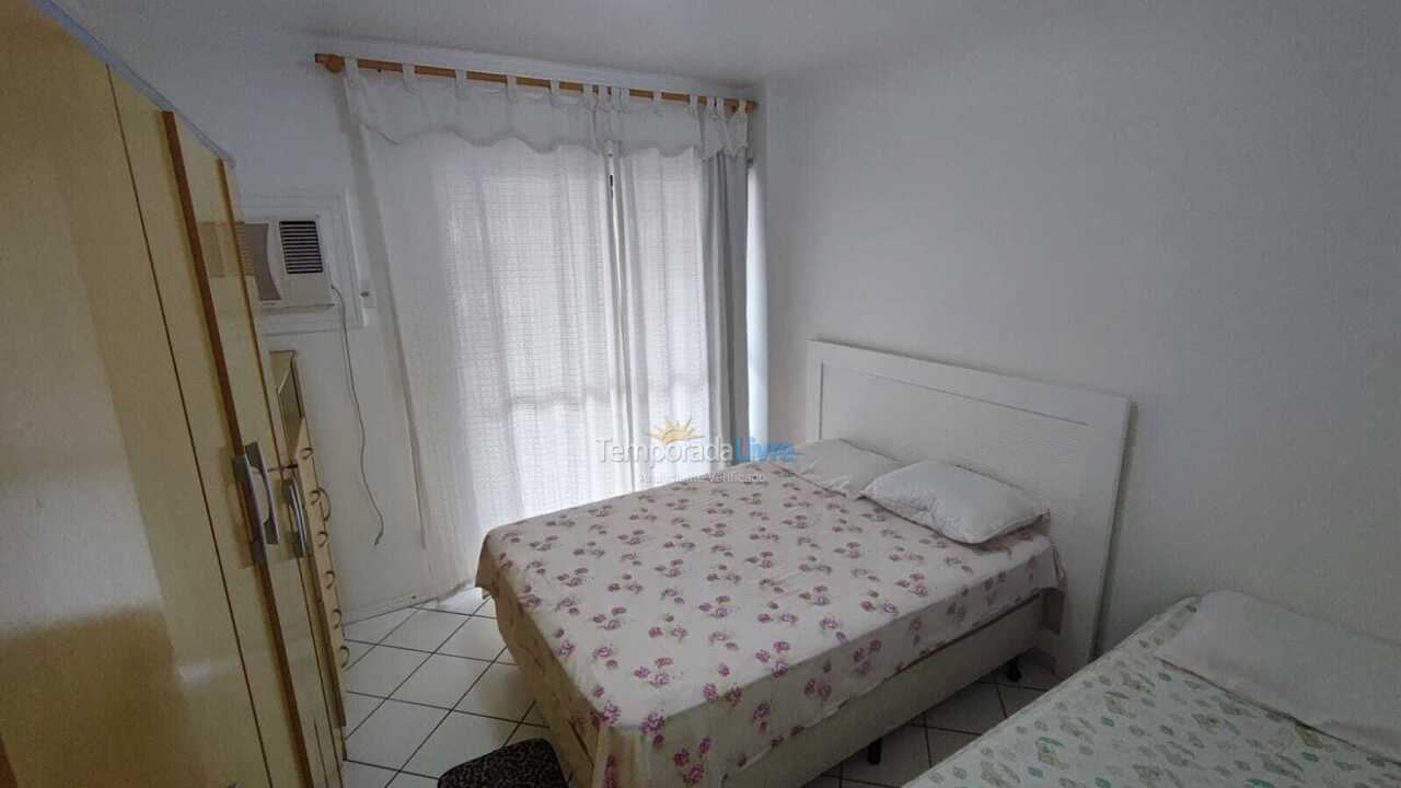 Apartamento para aluguel de temporada em Itapema (Meia Praia)