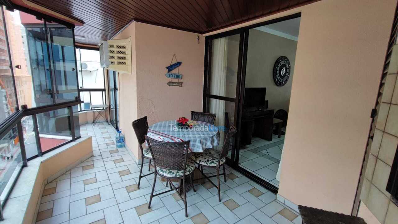 Apartamento para aluguel de temporada em Itapema (Meia Praia)