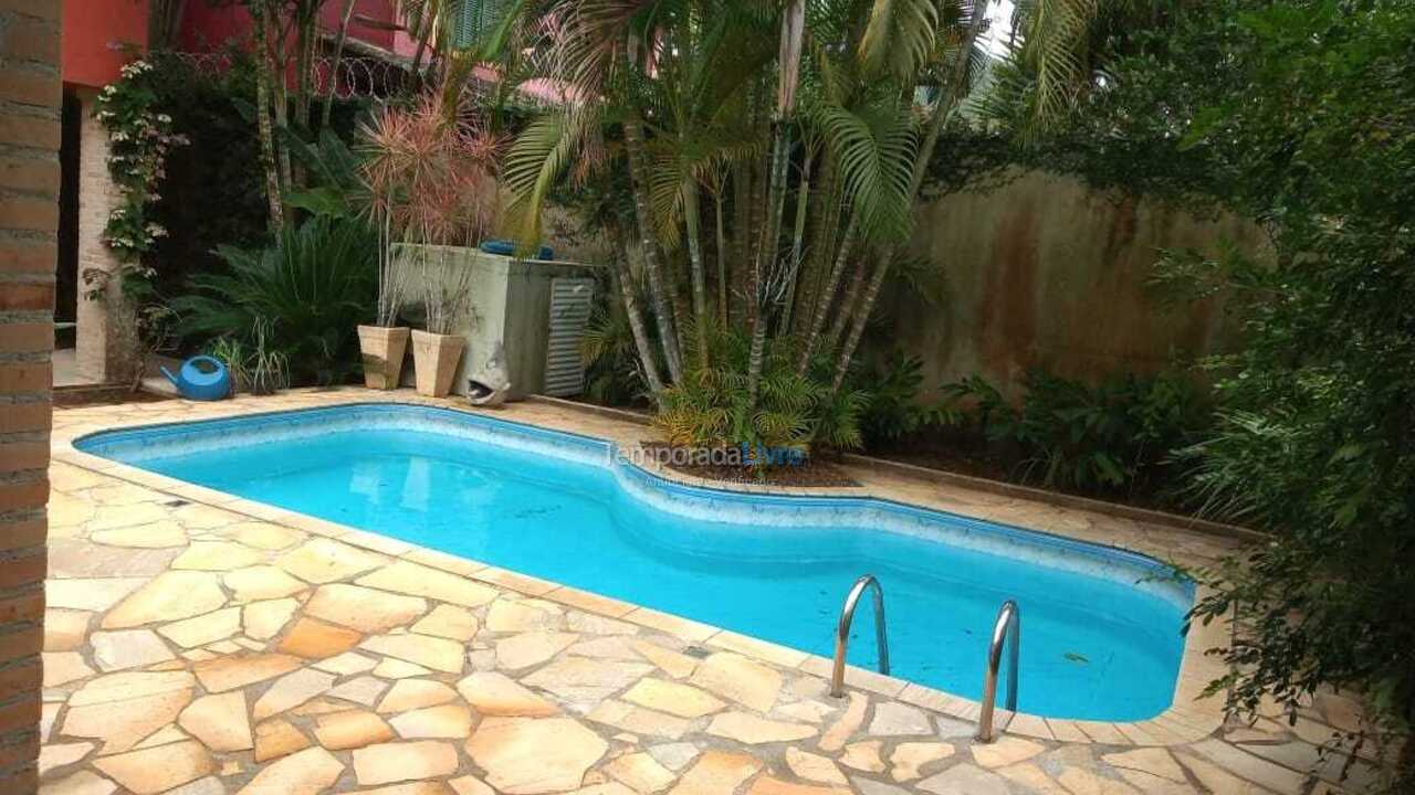 Casa para alquiler de vacaciones em São Sebastião (Barra do Una)