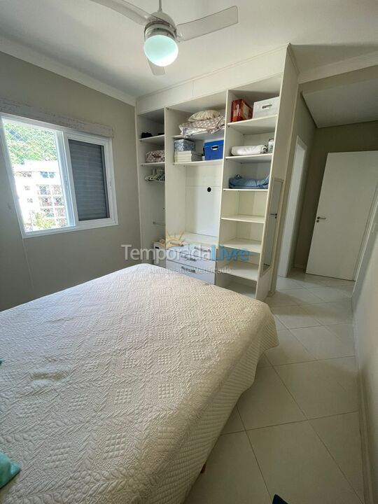 Apartamento para aluguel de temporada em Ubatuba (Praia Grande)