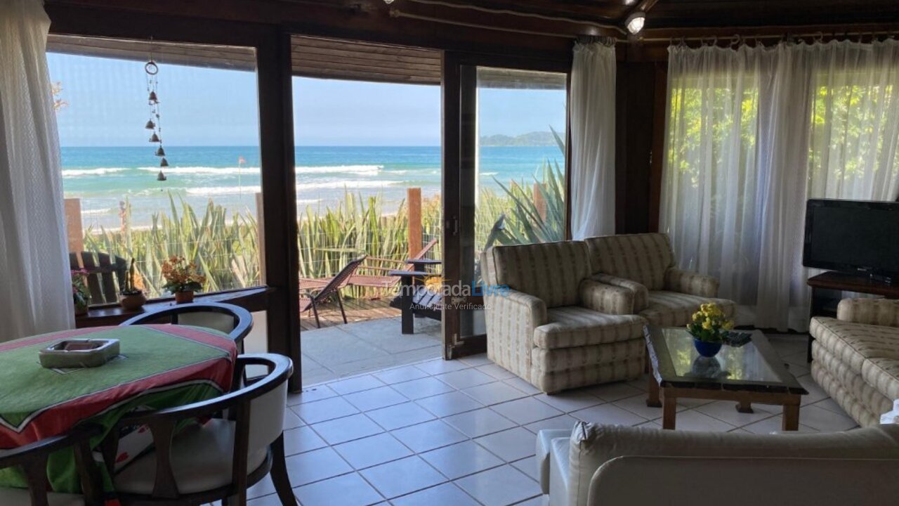 House for vacation rental in Bombinhas (Praia de Bombas)